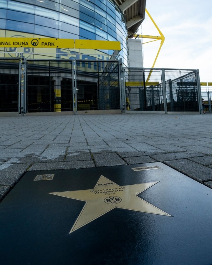 开云中国官网-多特官方：胡梅尔斯加入俱乐部星光大道