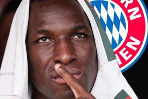 开云品牌-记者：杰克逊转会拜仁取得重大进展，租借+强制买断&amp;金额尚不清楚