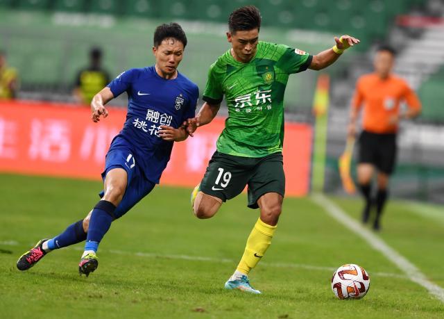 开云中国官网-苏亚雷斯希望国安展现野心 阿德本罗租借回欧洲？