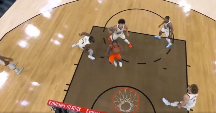 开云品牌-发力一波流？伦纳德追身三分 随后穿越多人左手拉杆上篮打停勇士